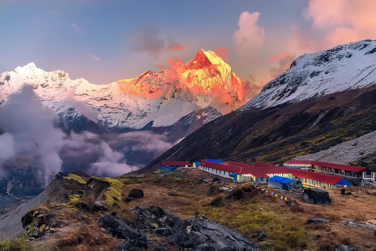 Astonishing mountain views along the trail.
